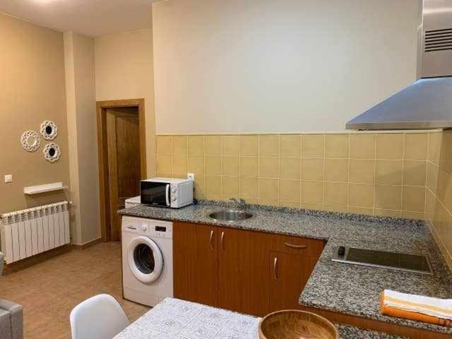 Cumbres De Los Picos Apartamento Treparriscos Poo  エクステリア 写真